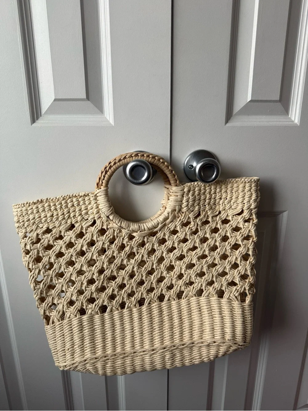 H&M Woven Round-Handle Straw Tote Bag in Natural